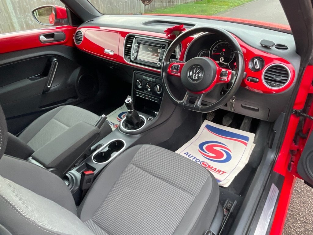 Used Volkswagen Beetle 2014 for sale - 77631846: Photo 2