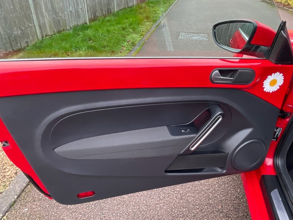 Used Volkswagen Beetle 2014 for sale - 77631846: Photo 22