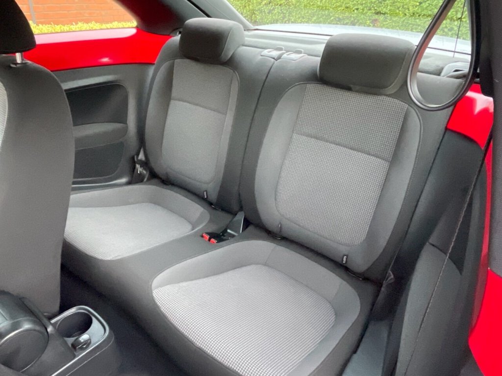 Used Volkswagen Beetle 2014 for sale - 77631846: Photo 25