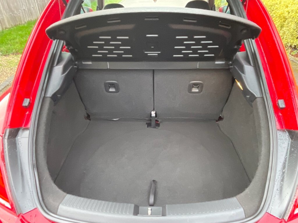 Used Volkswagen Beetle 2014 for sale - 77631846: Photo 30