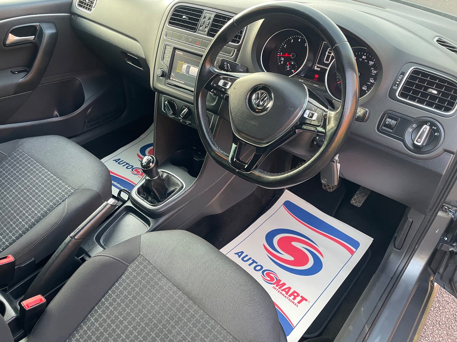 Used Volkswagen Polo 2016 for sale - 78077923: Photo 2