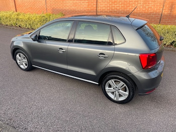 Used Volkswagen Polo 2016 for sale - 78077923: Photo