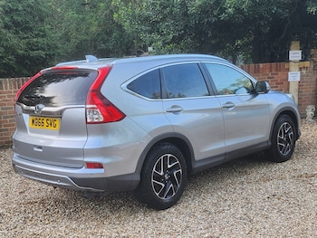Used Honda CR-V 2017 for sale - 78630214: Photo