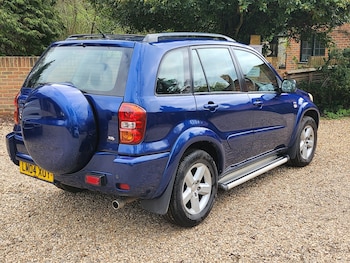Used Toyota RAV4 2004 for sale - 78011560: Photo