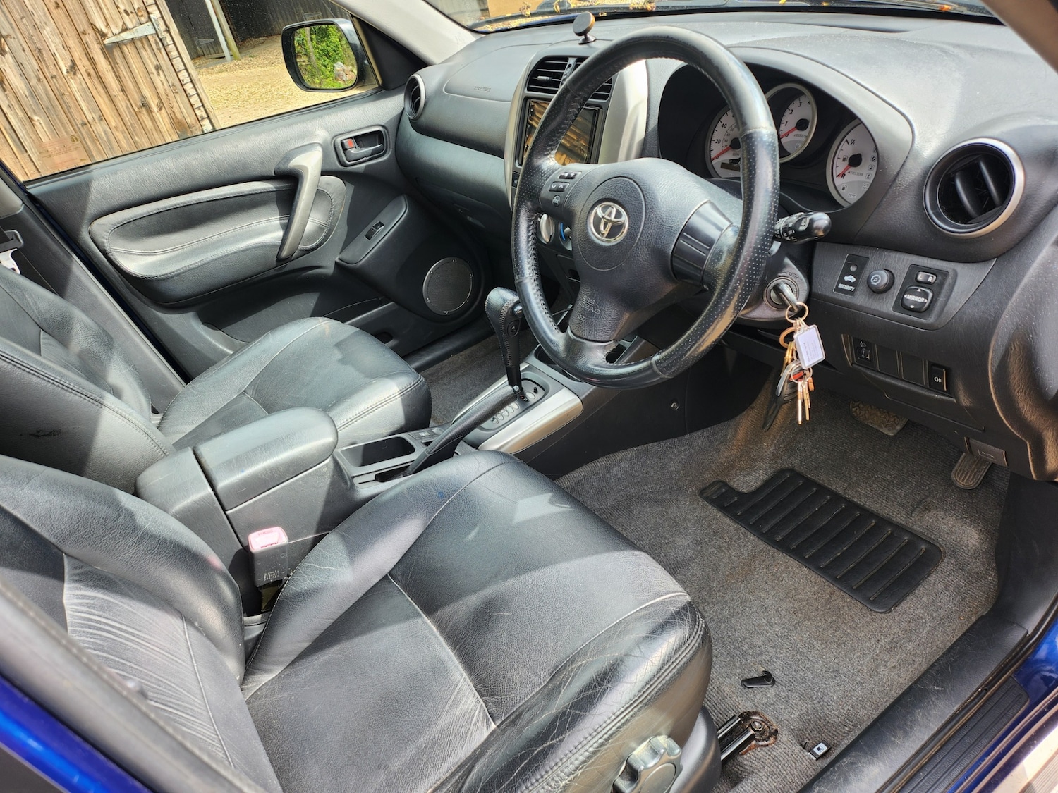 Used Toyota RAV4 2004 for sale - 78011560: Photo 5