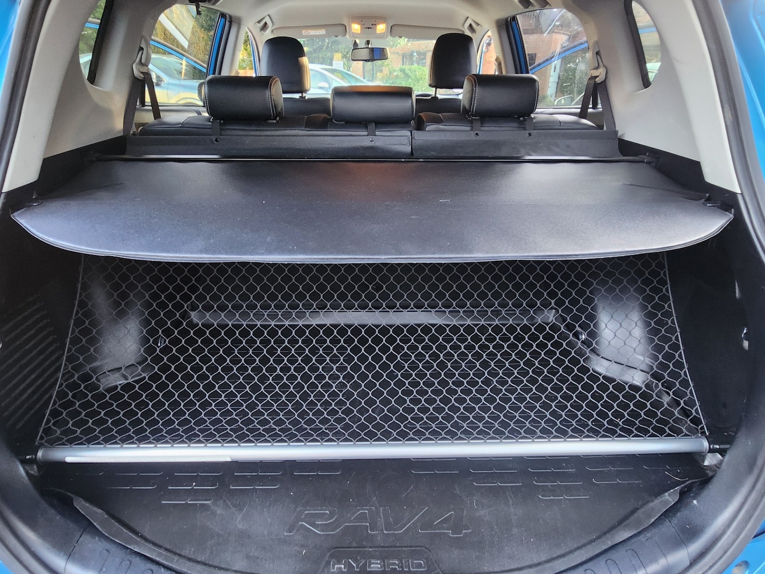 Used Toyota RAV4 2016 for sale - 77138011: Photo 18