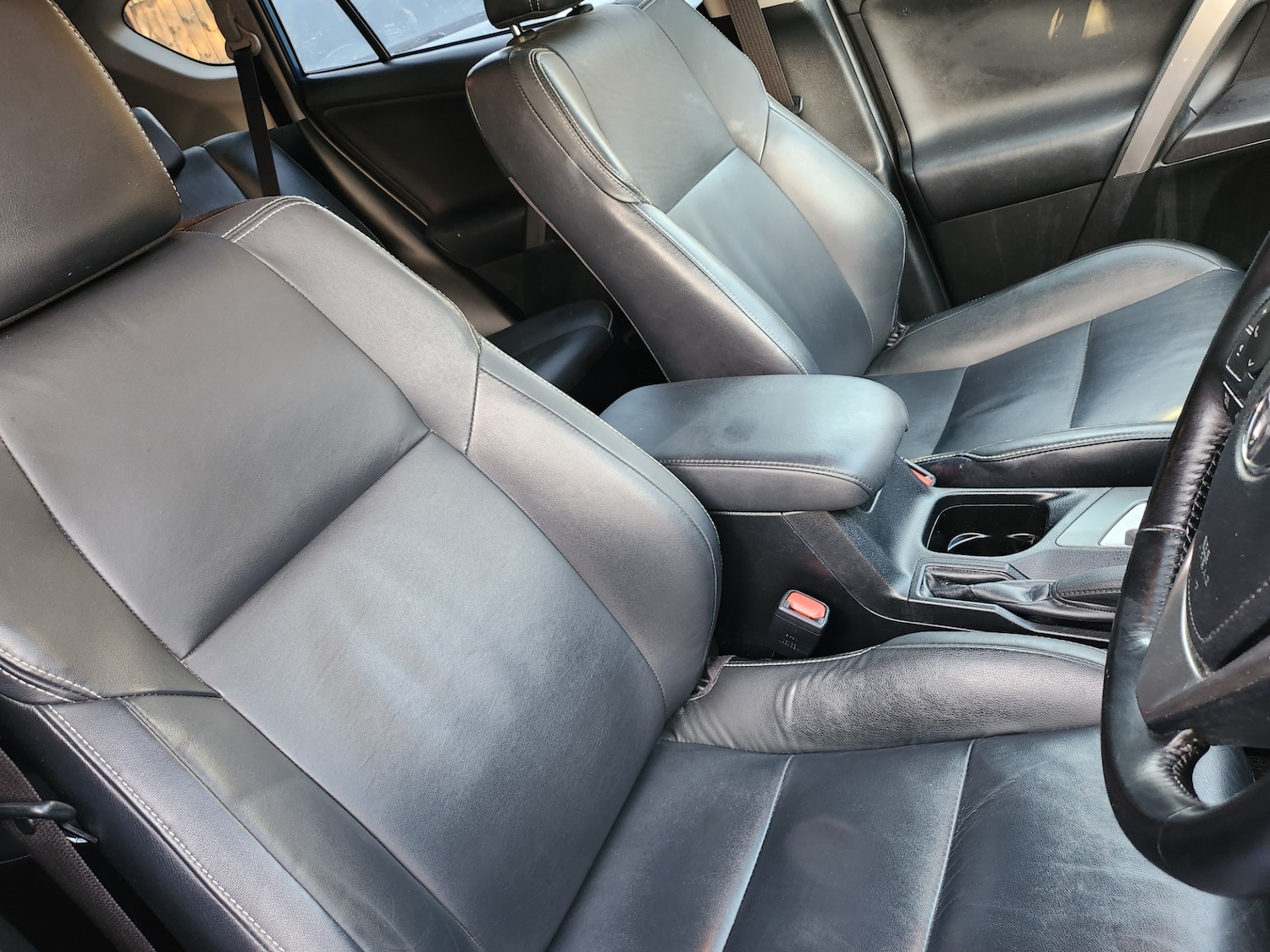 Used Toyota RAV4 2016 for sale - 77138011: Photo 7