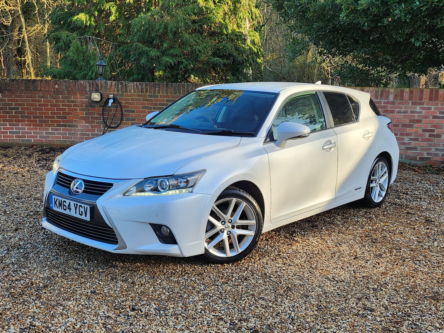 Used Lexus CT 2014 for sale - 76915692: Photo 2