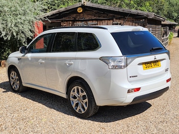 Used Mitsubishi Outlander 2015 for sale - 79098677: Photo