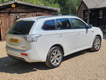 Used Mitsubishi Outlander 2015 for sale - 79098677: Photo