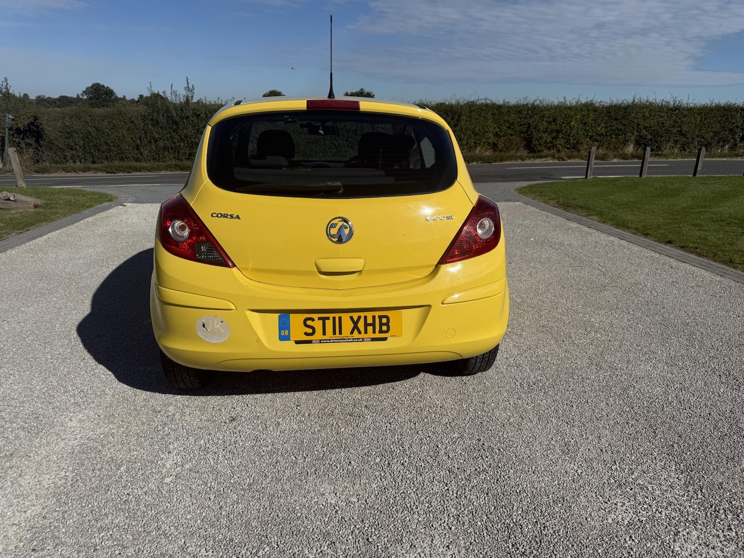 Used Vauxhall Corsa 2011 for sale - 76017019: Photo 5