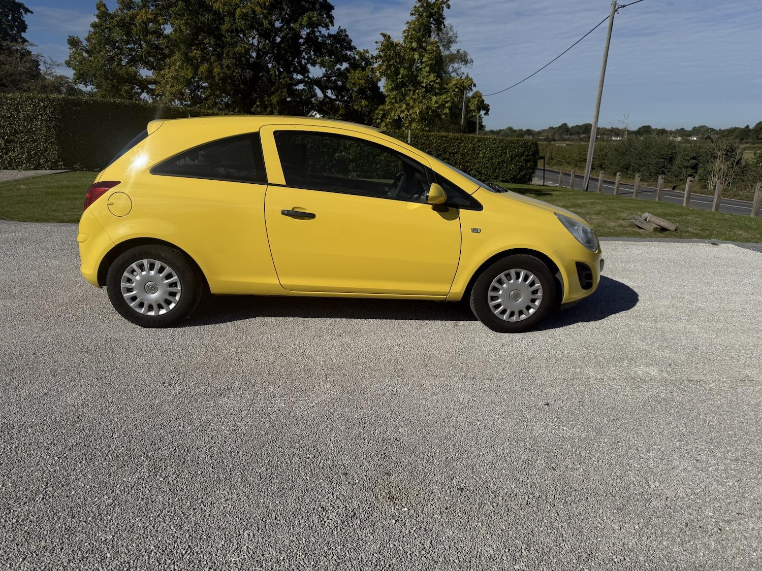 Used Vauxhall Corsa 2011 for sale - 76017019: Photo 8