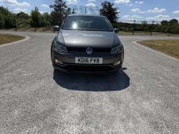 Used Volkswagen Polo 2016 for sale - 74996588: Photo
