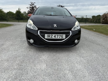 Used Peugeot 208 2014 for sale - 78524036: Photo