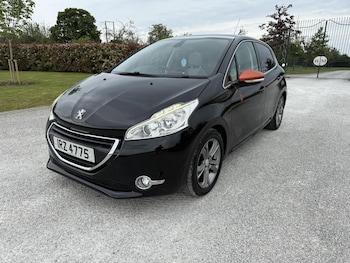 Used Peugeot 208 2014 for sale - 78524036: Photo