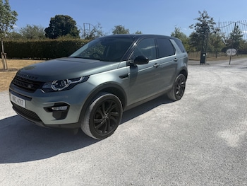 Used Land Rover Discovery Sport 2018 for sale - 79357343: Photo