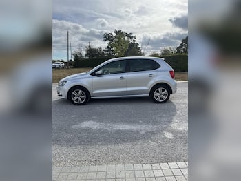 Used Volkswagen Polo 2016 for sale - 79572048: Photo