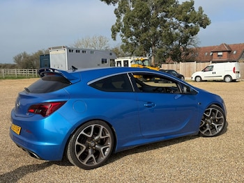 Used Vauxhall Astra GTC 2013 for sale - 77763004: Photo