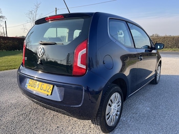 Used Volkswagen up! 2015 for sale - 77931224: Photo