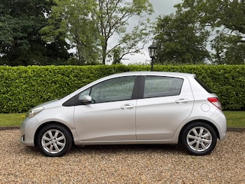 Used Toyota Yaris 2012 for sale - 78862512: Photo