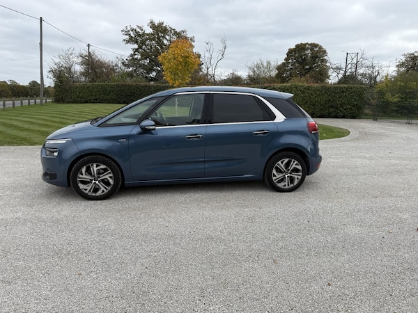 Used Citroen C4 Picasso 2013 for sale - 76199629: Photo 4