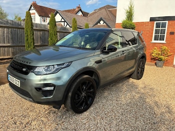 Used Land Rover Discovery Sport 2018 for sale - 79307549: Photo