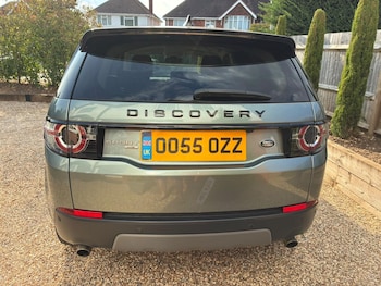 Used Land Rover Discovery Sport 2018 for sale - 79307549: Photo