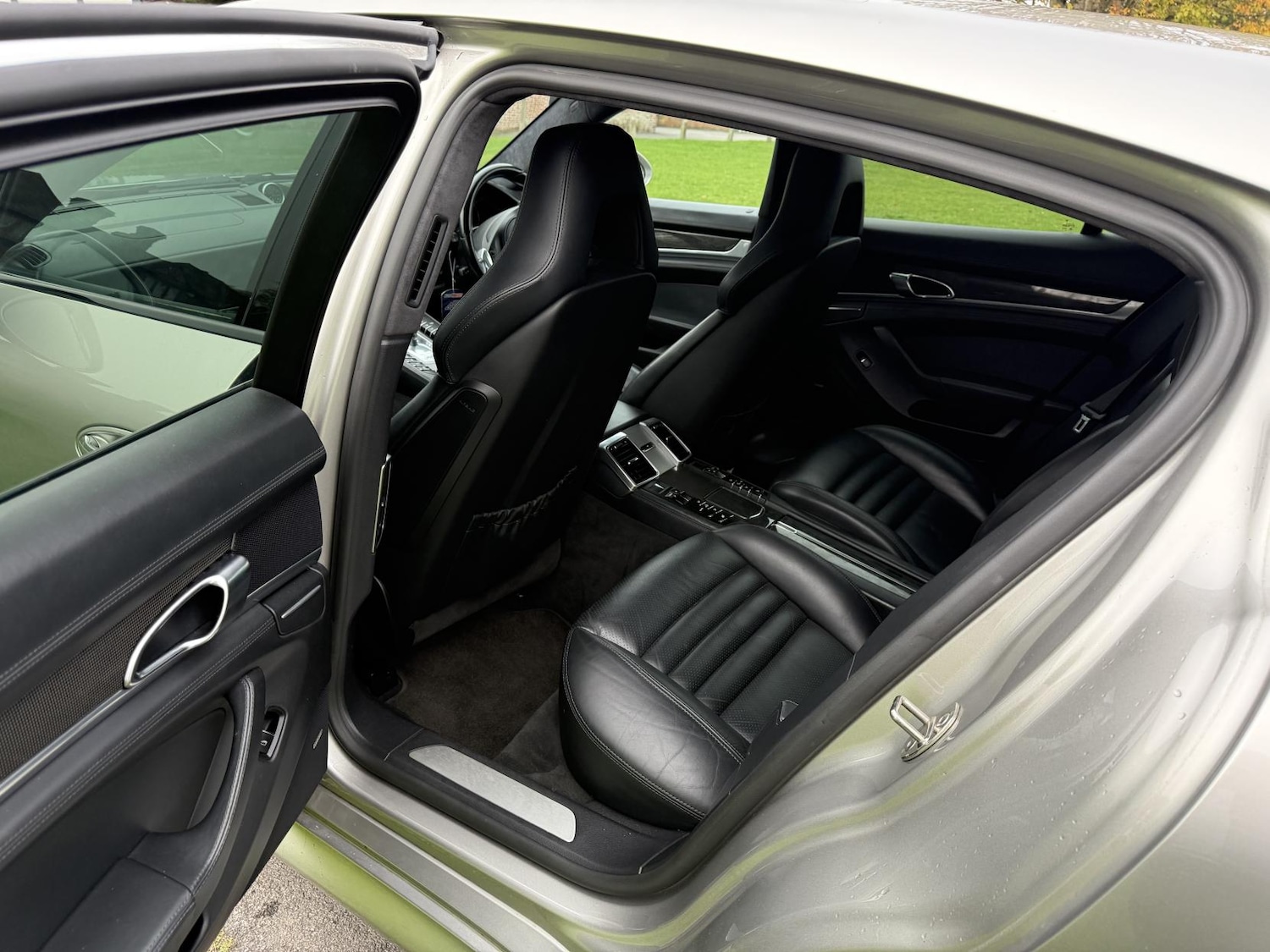 Used Porsche Panamera 2010 for sale - 76162166: Photo 12