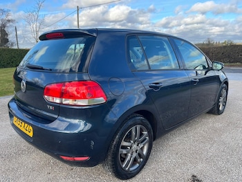 Used Volkswagen Golf 2009 for sale - 77225339: Photo