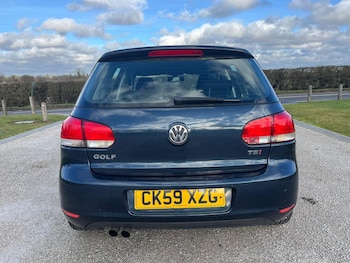 Used Volkswagen Golf 2009 for sale - 77225339: Photo