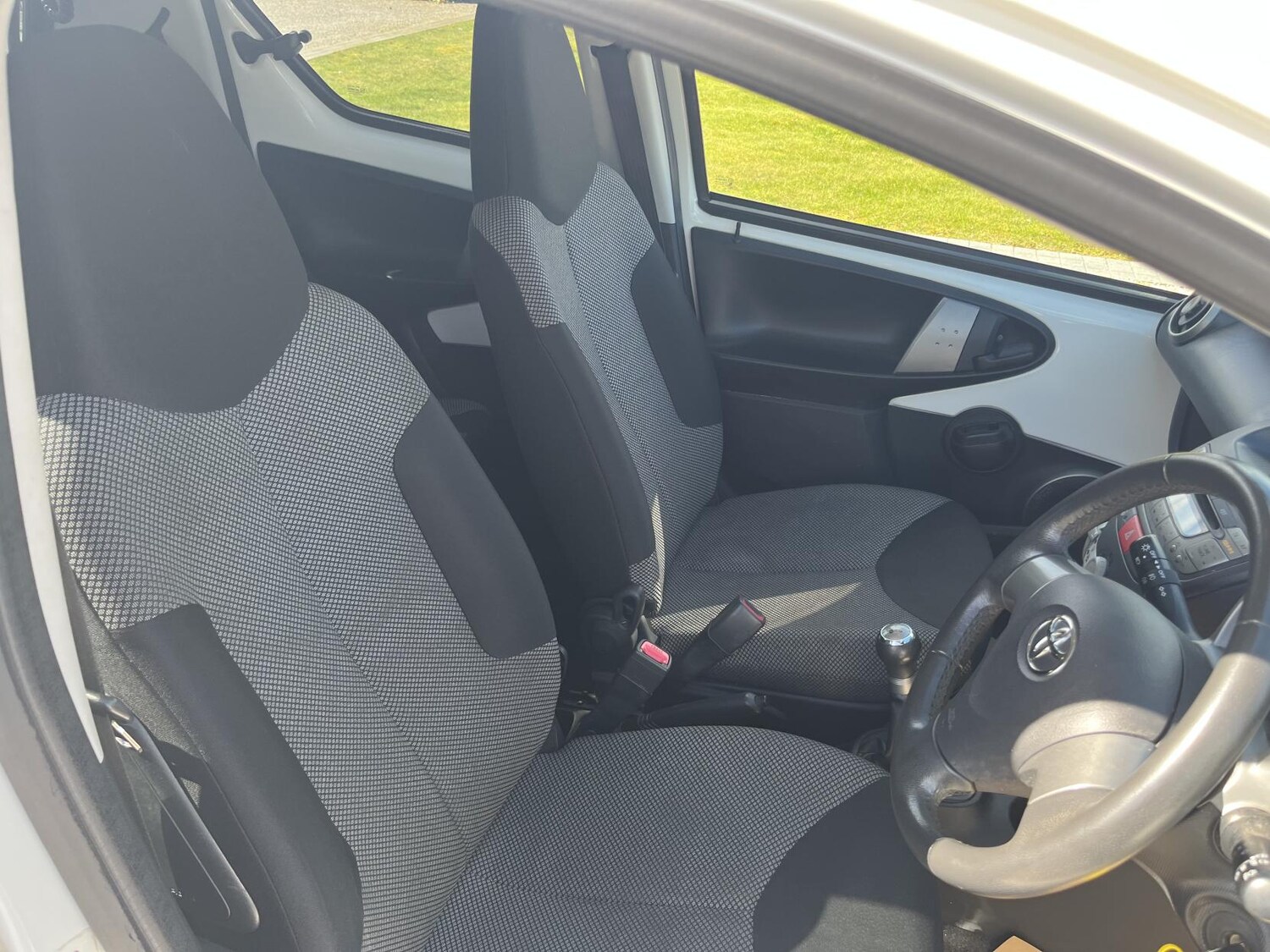 Used Toyota AYGO 2012 for sale - 78025646: Photo 11