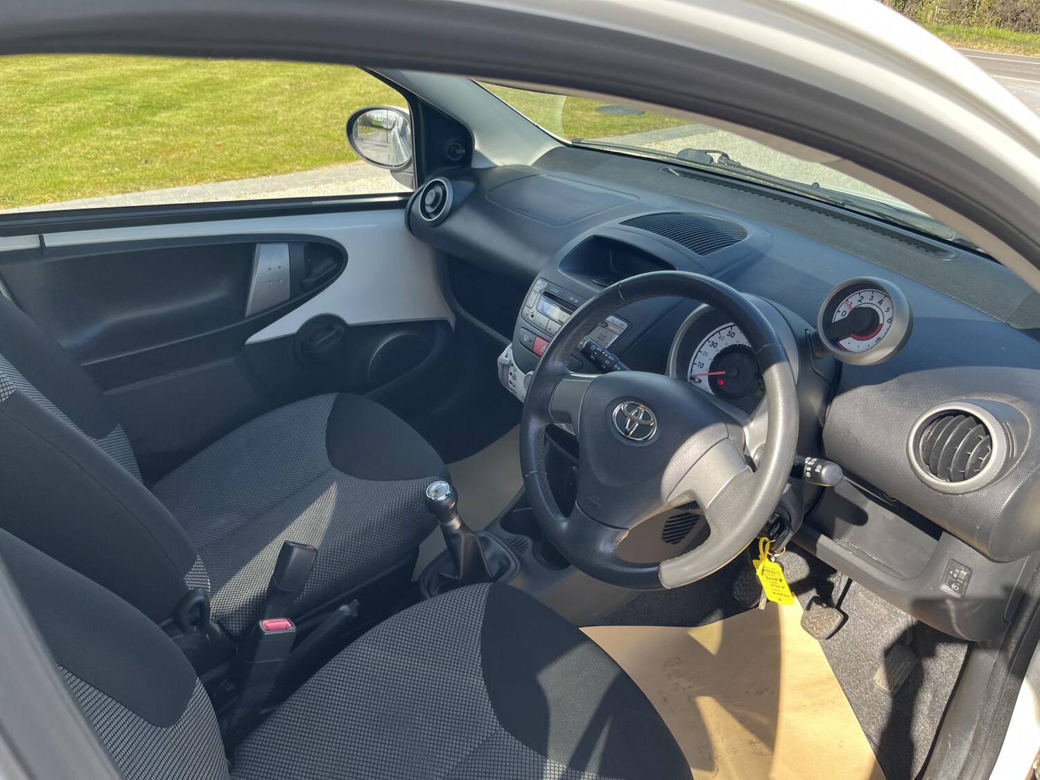 Used Toyota AYGO 2012 for sale - 78025646: Photo 12