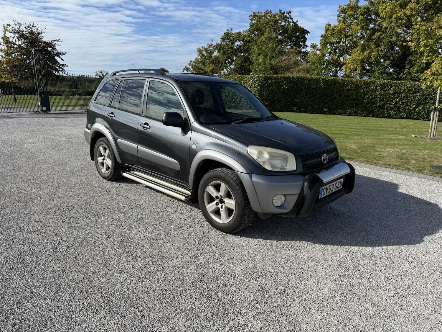 Used Toyota RAV4 2003 for sale - 76076495: Photo 2