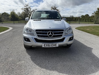 Used Mercedes-Benz M-Class 2011 for sale - 75910924: Photo