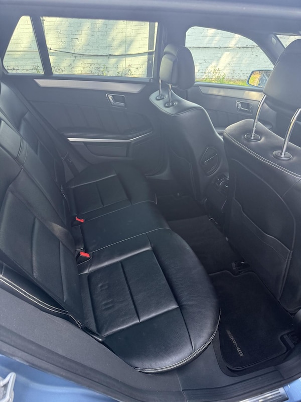 Used Mercedes-Benz E-Class 2011 for sale - 75406490: Photo 16