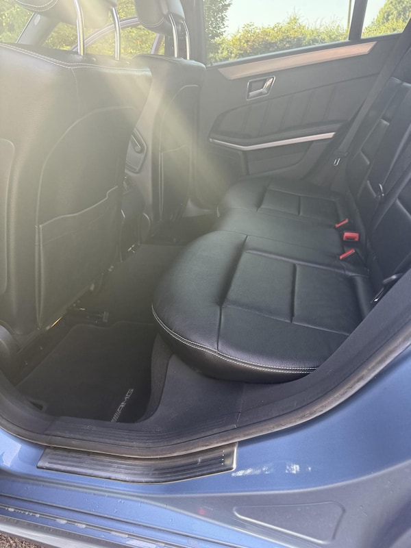 Used Mercedes-Benz E-Class 2011 for sale - 75406490: Photo 18