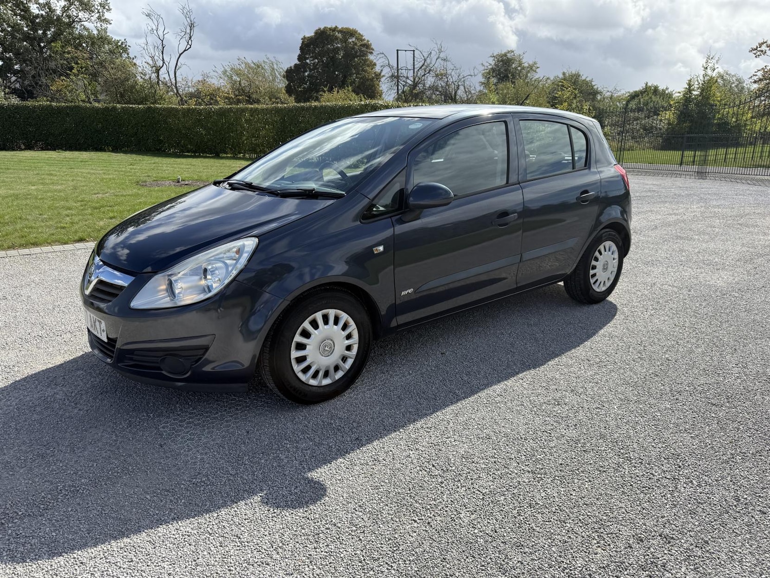 Used Vauxhall Corsa 2007 for sale - 75947047: Photo 3