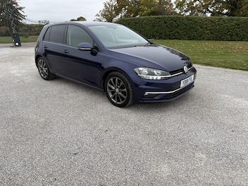 Volkswagen - Golf