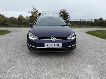 Used Volkswagen Golf 2018 for sale - 76249970: Photo 2