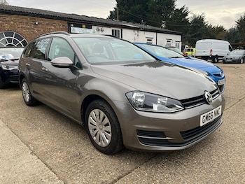 Used Volkswagen Golf 2017 for sale - 77890184: Photo