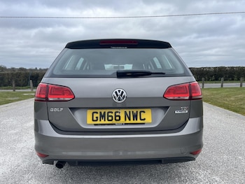 Used Volkswagen Golf 2017 for sale - 77890184: Photo