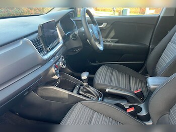 Used Kia Stonic 2025 for sale - 77012233: Photo