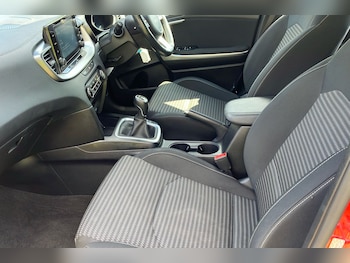 Used Kia Ceed 2022 for sale - 75489291: Photo