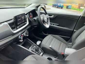 Used Kia Stonic 2023 for sale - 77494554: Photo