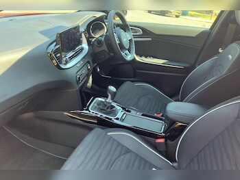 Used Kia XCeed 2025 for sale - 79163213: Photo