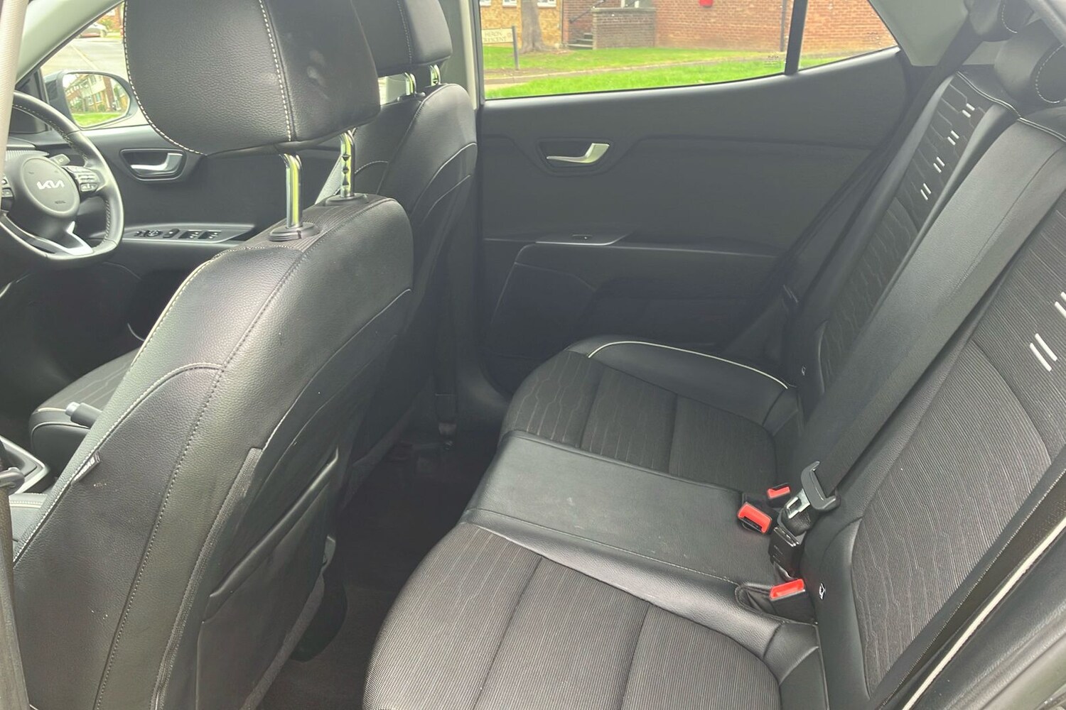 Used Kia Stonic 2022 for sale - 75834073: Photo 5