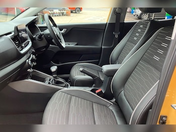 Used Kia Stonic 2025 for sale - 77118376: Photo