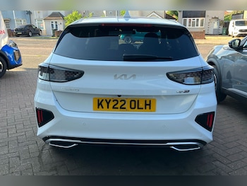 Used Kia Ceed 2022 for sale - 75834158: Photo