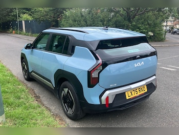 Used Kia EV3 2025 for sale - 78880909: Photo