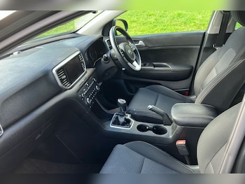 Used Kia Sportage 2020 for sale - 75792354: Photo